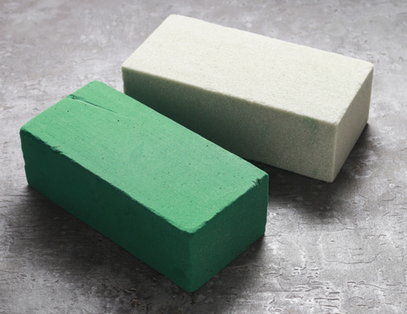 bloc de mousse florale verte vs grise