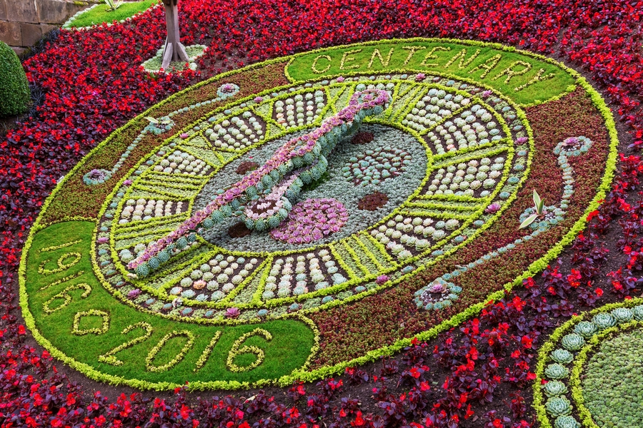 floral clock Edinburgh 2016
