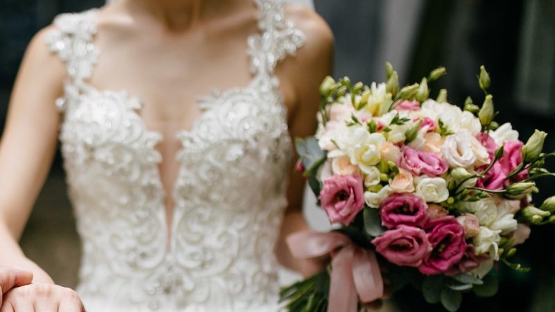 Bouquets de mariée avec des lisianthus