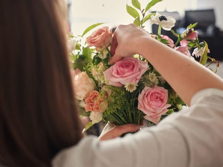 Formation CAP fleuriste à distance : comment se former à son rythme et réussir sa reconversion ?