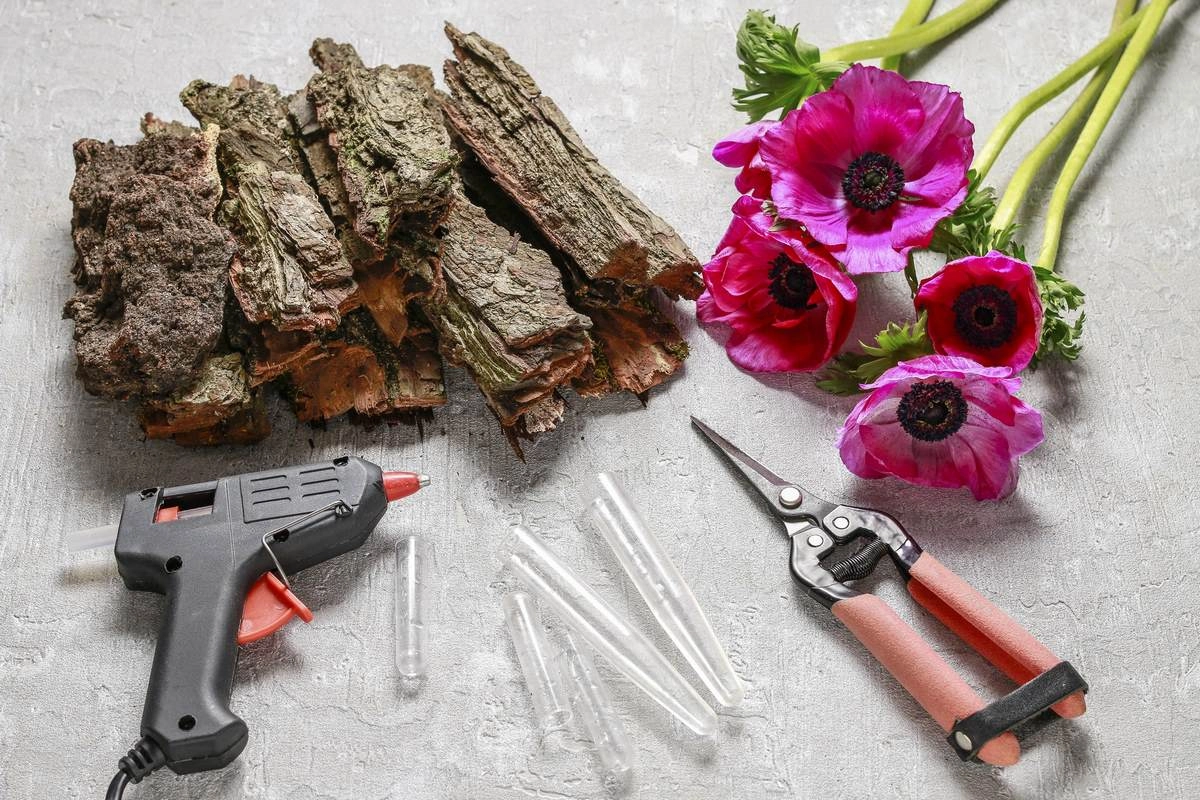 fournitures composition florale hivernale anémones